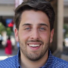 Steven Mazur Headshot