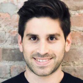 Alex Fogelson Headshot