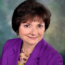 Sue Bredekamp Headshot