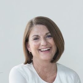 Tricia Fidler Headshot