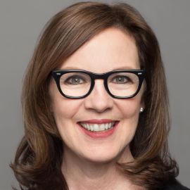 Shelly Ibach Headshot