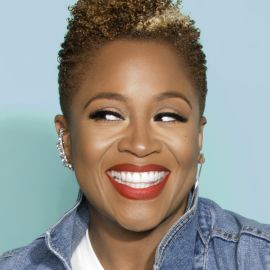 Avery Sunshine Headshot