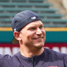 Joe Thomas Headshot
