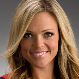 Jennie Finch Headshot