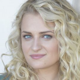 Ali Stroker Headshot