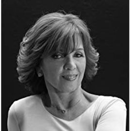 Nora Roberts Headshot