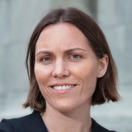 Emily Oster Headshot