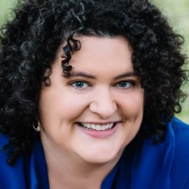 Gretchen McCulloch Headshot