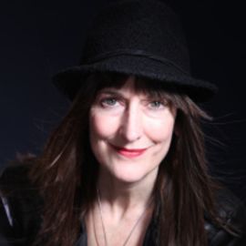 Amy Herdy Headshot