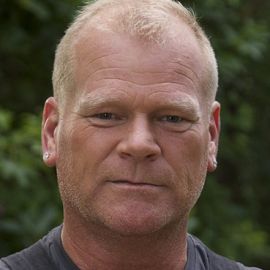 Mike Holmes Headshot