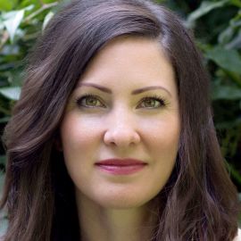 Kelly Brogan Headshot
