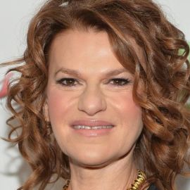 Sandra Bernhard Headshot
