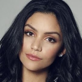 Bianca Santos Headshot