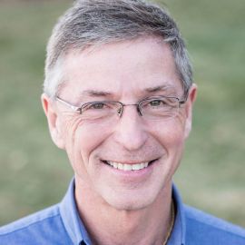 Tom Nelson Headshot