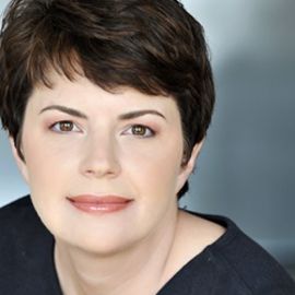 Ann Batenburg Headshot