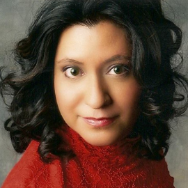 Leticia Gomez Headshot