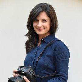 Ami Vitale Headshot