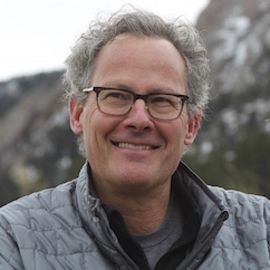 Nicholas Carr Headshot