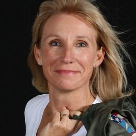 Karen Baetzel Headshot