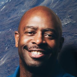 Leland Melvin Headshot