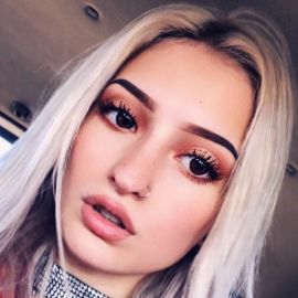 Lexi Brumback Headshot