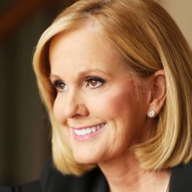 Lori Allen Headshot