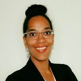 Ellen Wagner Headshot