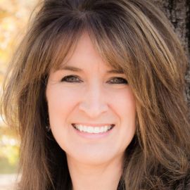 LeAnn Nickelsen Headshot