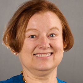 Amanda Bennett Headshot